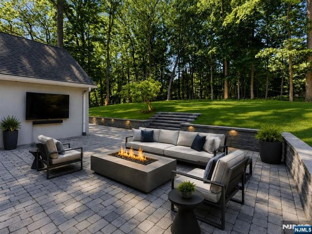 60x Brookside Drive, Upper Saddle River, NJ 07458