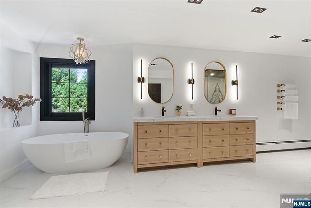 60x Brookside Drive, Upper Saddle River, NJ 07458
