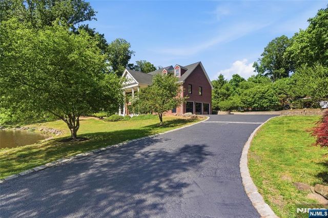 60x Brookside Drive, Upper Saddle River, NJ 07458