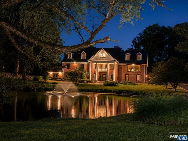 60x Brookside Drive, Upper Saddle River, NJ 07458