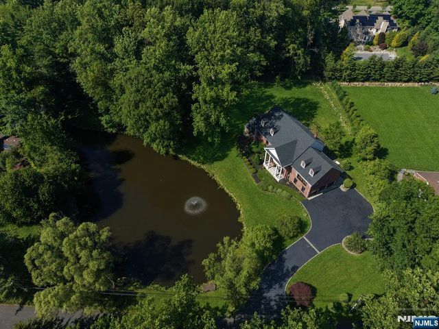 60x Brookside Drive, Upper Saddle River, NJ 07458