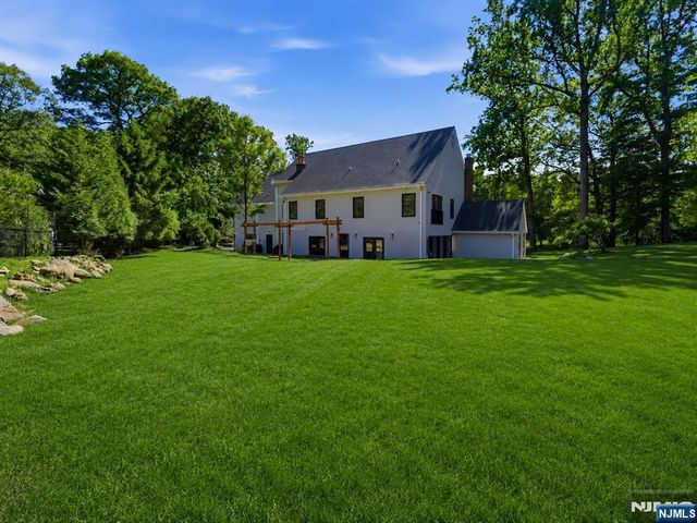 60x Brookside Drive, Upper Saddle River, NJ 07458