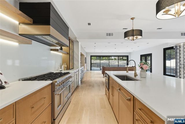 60x Brookside Drive, Upper Saddle River, NJ 07458