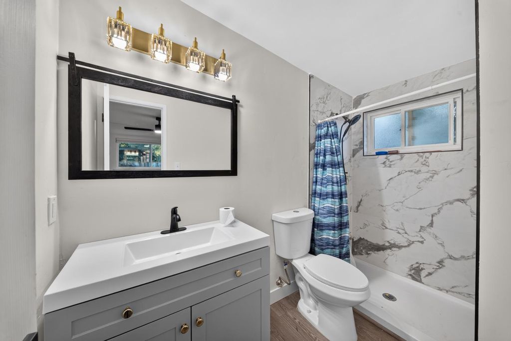 Image 20 of property listing at 1472 E Barstow Avenue, Fresno, CA 93710