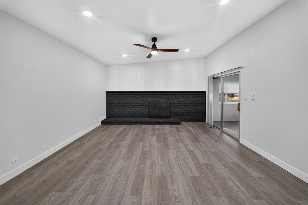Image 24 of property listing at 1472 E Barstow Avenue, Fresno, CA 93710