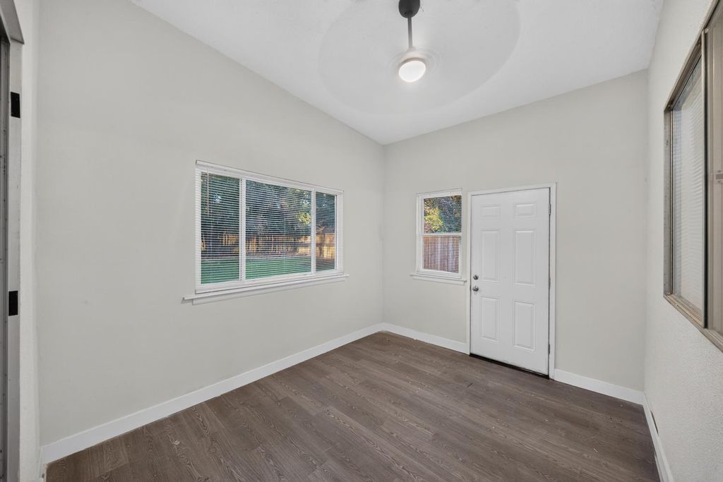 Image 26 of property listing at 1472 E Barstow Avenue, Fresno, CA 93710
