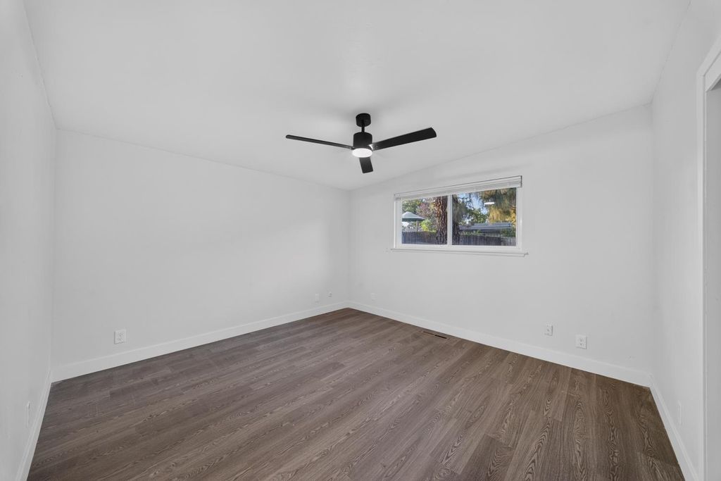 Image 29 of property listing at 1472 E Barstow Avenue, Fresno, CA 93710