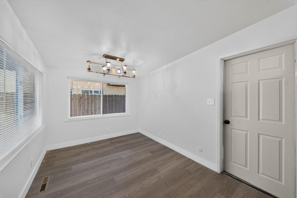 Image 35 of property listing at 1472 E Barstow Avenue, Fresno, CA 93710