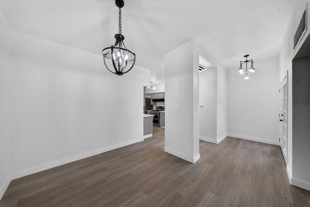 Image 36 of property listing at 1472 E Barstow Avenue, Fresno, CA 93710