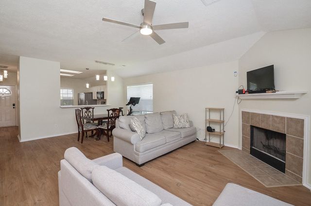 4107 Merlet Drive, Pearland, TX 77584