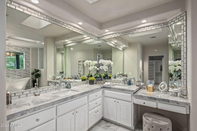 10119 E HORIZON Drive, Scottsdale, AZ 85262