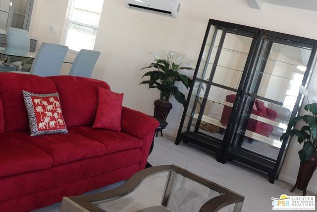 381 Club Circle Drive, Palm Springs, CA 92264