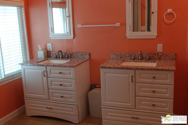 381 Club Circle Drive, Palm Springs, CA 92264