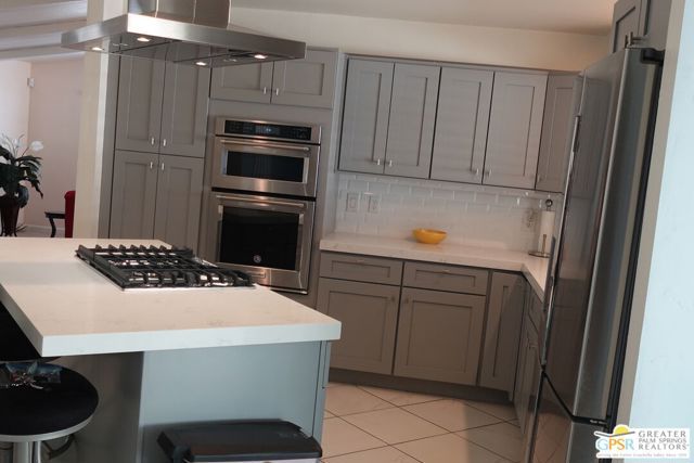 381 Club Circle Drive, Palm Springs, CA 92264