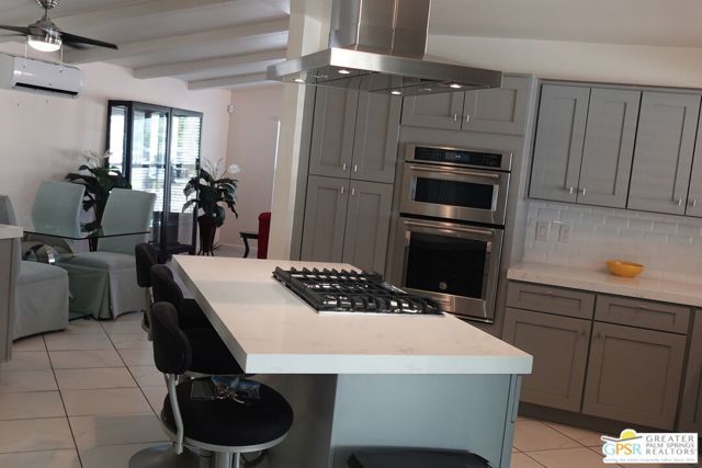 381 Club Circle Drive, Palm Springs, CA 92264