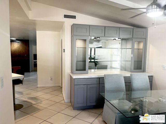 381 Club Circle Drive, Palm Springs, CA 92264