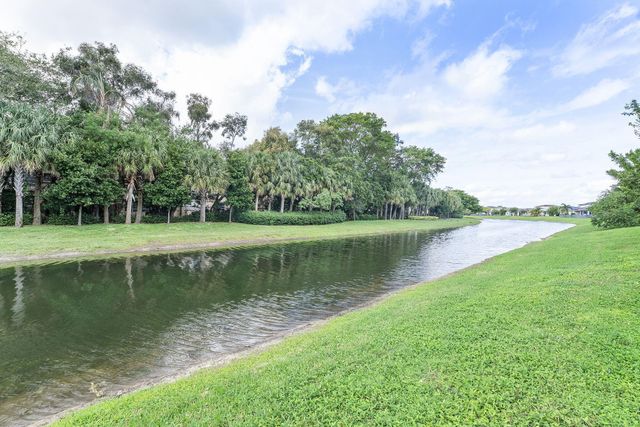 4025 Marina Way, Deerfield Beach, FL 33064