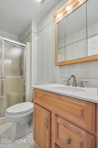 19 Buckingham Drive, Jackson, NJ 08527
