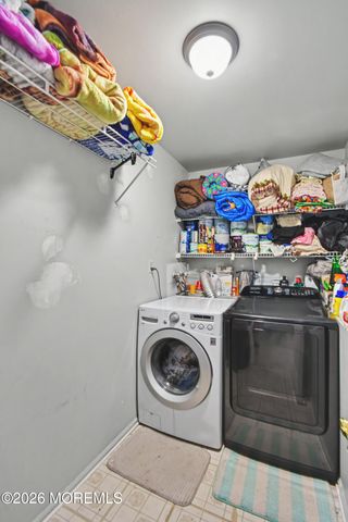 19 Buckingham Drive, Jackson, NJ 08527