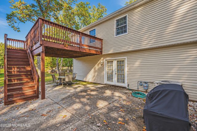 19 Buckingham Drive, Jackson, NJ 08527