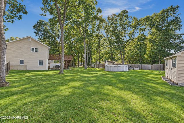 19 Buckingham Drive, Jackson, NJ 08527