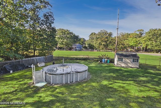 19 Buckingham Drive, Jackson, NJ 08527