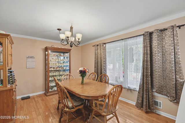 19 Buckingham Drive, Jackson, NJ 08527