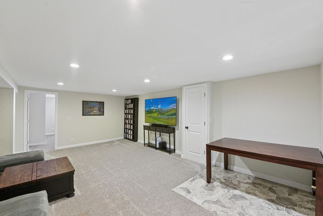49 Arcadia Avenue, Fort Thomas, KY 41075
