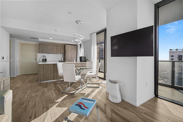 801 S Miami Ave 4509, Miami, FL 33130