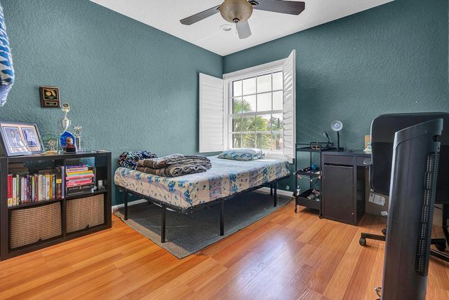 8020 NW 70th Avenue, Parkland, FL 33067