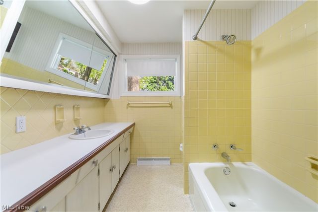 1715 Jackson Avenue NW, Massillon, OH 44646
