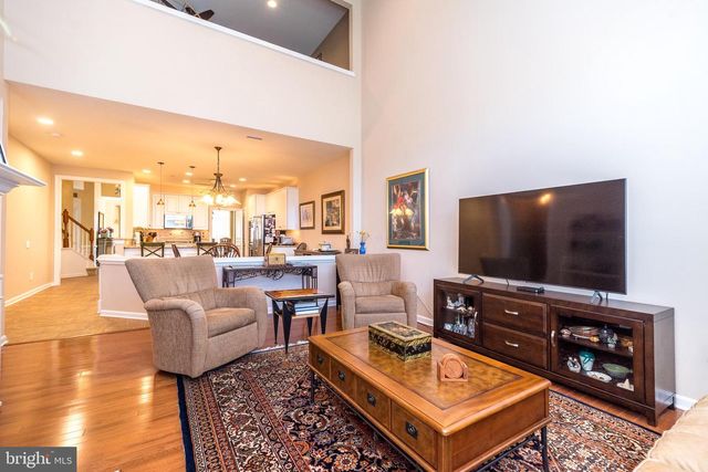 374 PRIMROSE DR, Upper Gwynedd, PA 19446