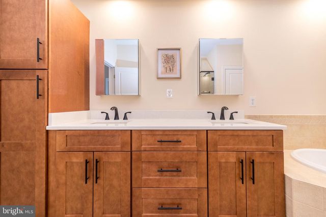 374 PRIMROSE DR, Upper Gwynedd, PA 19446