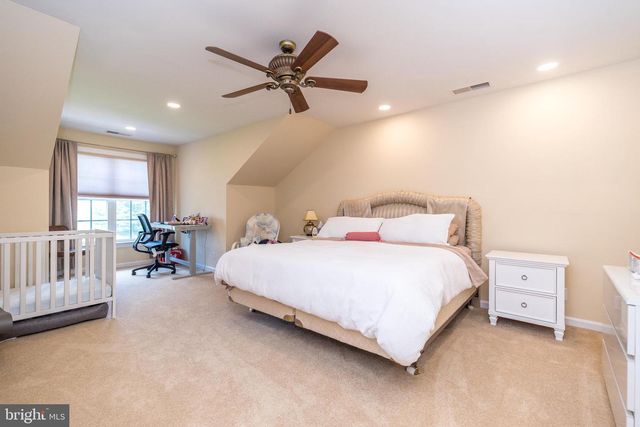 374 PRIMROSE DR, Upper Gwynedd, PA 19446