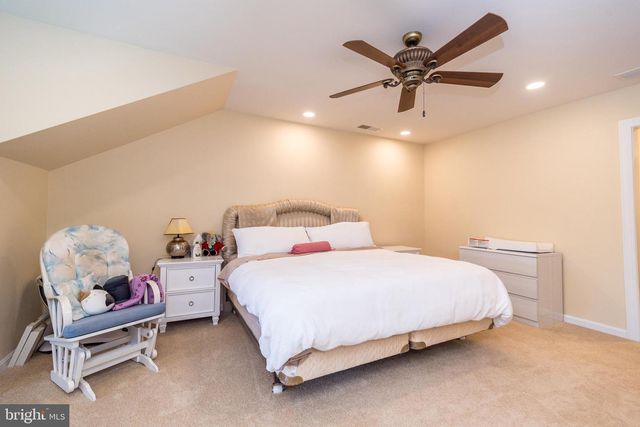 374 PRIMROSE DR, Upper Gwynedd, PA 19446