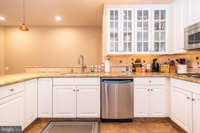 374 PRIMROSE DR, Upper Gwynedd, PA 19446