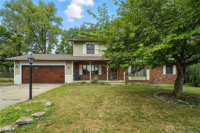 801 Fairway Court, Miamisburg, OH 45342