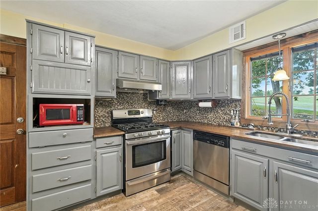 801 Fairway Court, Miamisburg, OH 45342