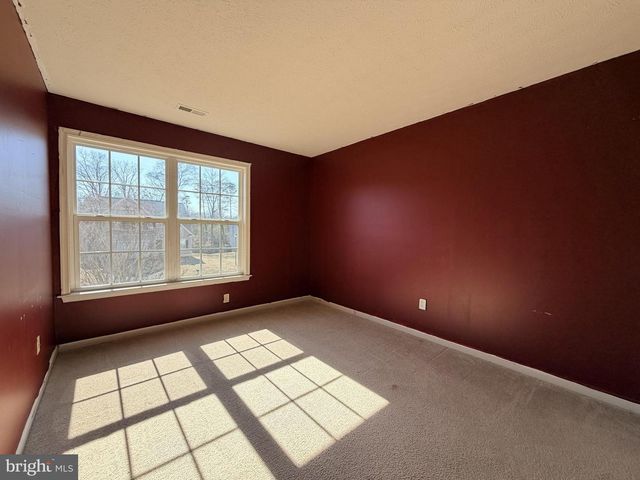 35391 PHEASANT RIDGE RD, Locust Grove, VA 22508