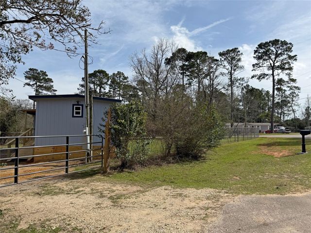 325 Bar Park Loop, Coldspring, TX 77331