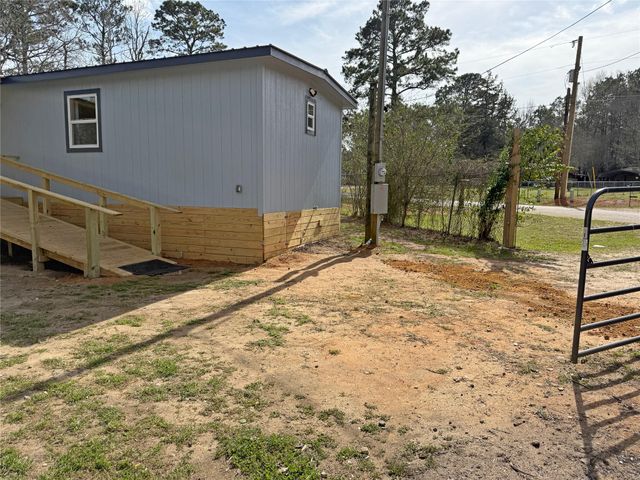 325 Bar Park Loop, Coldspring, TX 77331