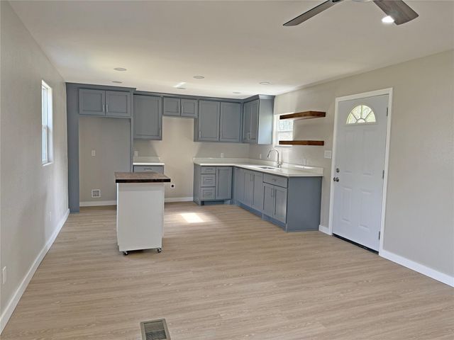 325 Bar Park Loop, Coldspring, TX 77331