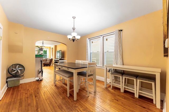 2936 S 48th Court, Cicero, IL 60804