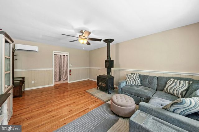 2763 TOWNSHIP RD, Riegelsville, PA 18077