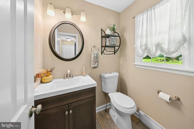 2763 TOWNSHIP RD, Riegelsville, PA 18077