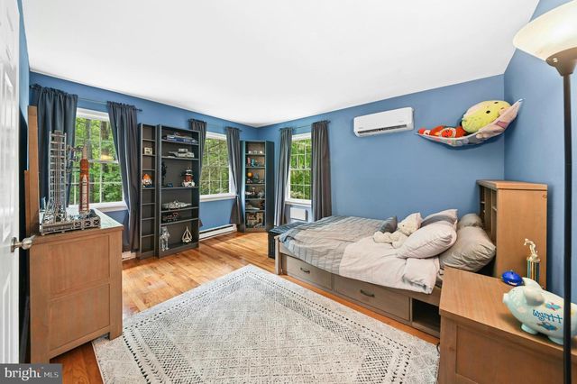 2763 TOWNSHIP RD, Riegelsville, PA 18077