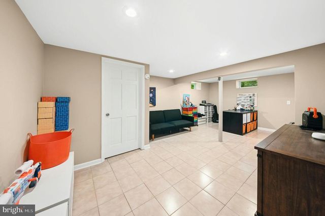 2763 TOWNSHIP RD, Riegelsville, PA 18077