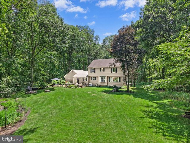 2763 TOWNSHIP RD, Riegelsville, PA 18077