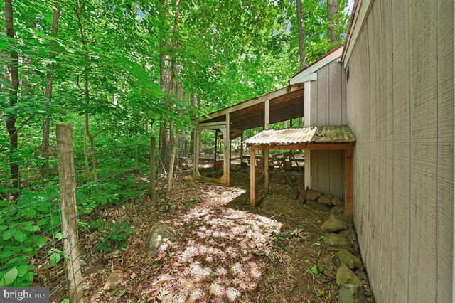 2763 TOWNSHIP RD, Riegelsville, PA 18077