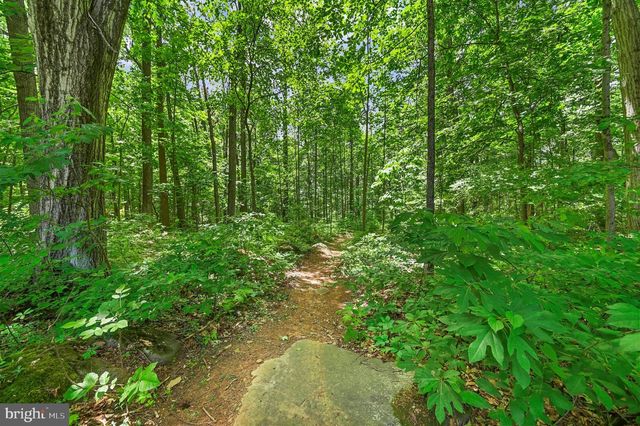 2763 TOWNSHIP RD, Riegelsville, PA 18077